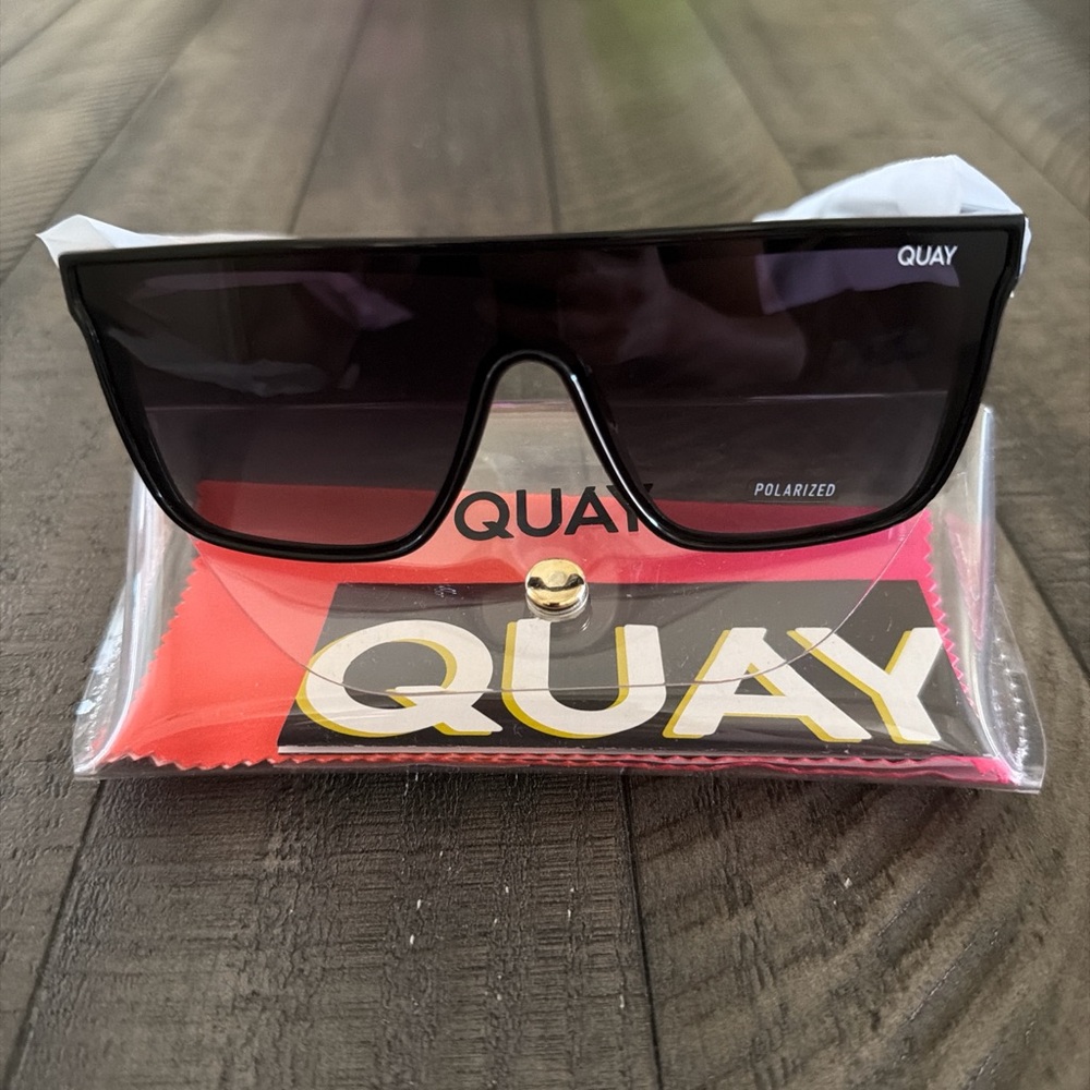 Quay Australia Black Sunglasses
